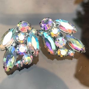 🌹Weiss vintage earrings. Stunning sparkle🌹